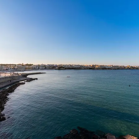 Elegante Zona Castello Apartamento