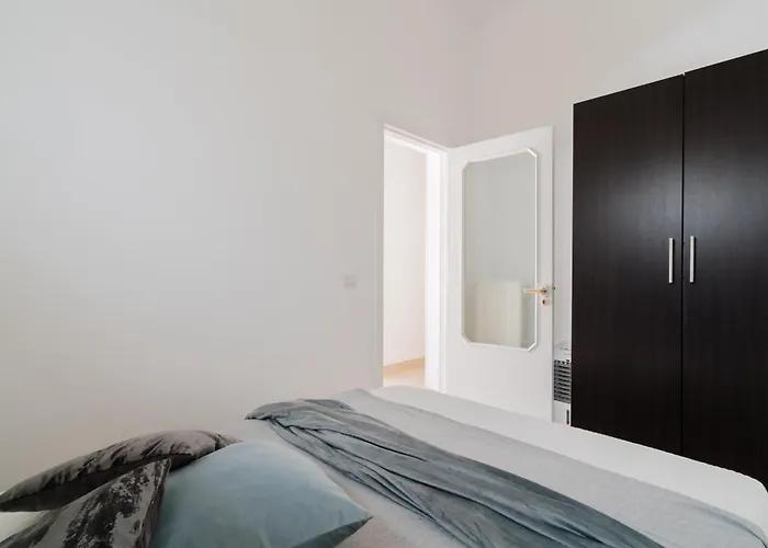 Апартаменты Elegante Nausica Al Castello Отранто