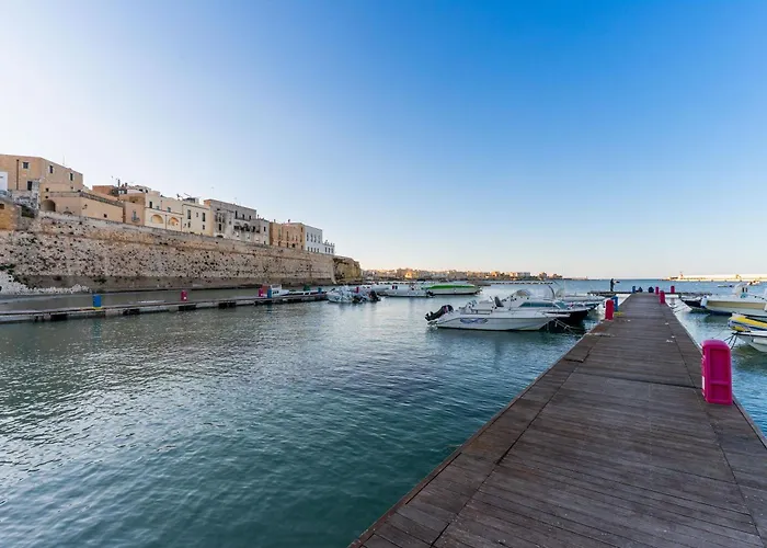 Elegante Nausica Al Castello Апартаменты *